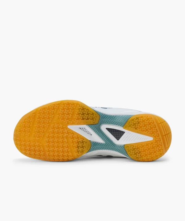 YONEX Power Cushion - 65Z4 (White) - Wide